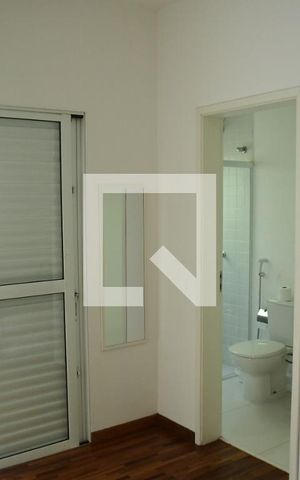 Casa de condomínio para alugar com 250m², 3 quartos e 2 vagasSuíte 2