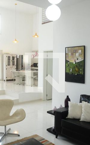 Casa de condomínio para alugar com 250m², 3 quartos e 2 vagasSala