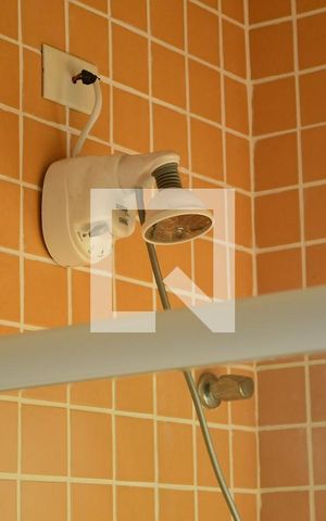 Casa de condomínio para alugar com 250m², 3 quartos e 2 vagasBanheiro suíte 3