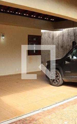 Casa à venda com 299m², 3 quartos e 4 vagas Casa à venda com 299m², 3 quartos e 4 vagasGaragem