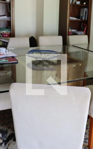 Casa à venda com 299m², 3 quartos e 4 vagas Casa à venda com 299m², 3 quartos e 4 vagasDetalhe da sala de jantar