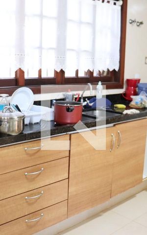 Casa à venda com 299m², 3 quartos e 4 vagas Casa à venda com 299m², 3 quartos e 4 vagasDetalhe da cozinha