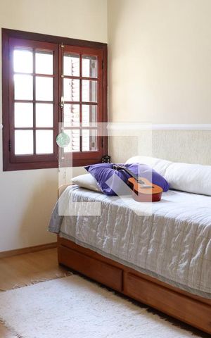 Casa à venda com 299m², 3 quartos e 4 vagas Casa à venda com 299m², 3 quartos e 4 vagasQuarto 1