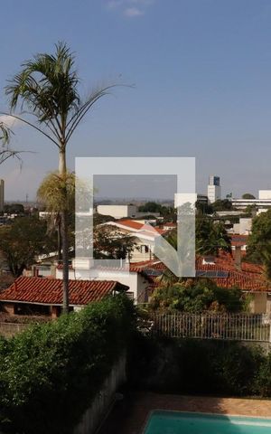 Casa à venda com 299m², 3 quartos e 4 vagas Casa à venda com 299m², 3 quartos e 4 vagasVista do quarto 2