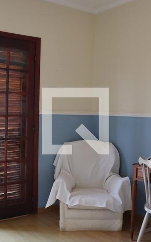 Casa à venda com 299m², 3 quartos e 4 vagas Casa à venda com 299m², 3 quartos e 4 vagasQuarto 2