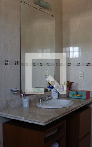Casa à venda com 299m², 3 quartos e 4 vagas Casa à venda com 299m², 3 quartos e 4 vagasBanheiro do quarto 3