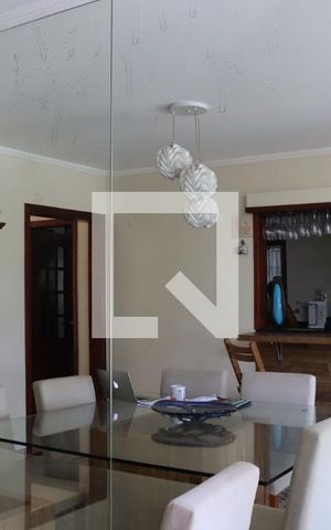 Casa à venda com 299m², 3 quartos e 4 vagas Casa à venda com 299m², 3 quartos e 4 vagasDetalhe da sala de jantar