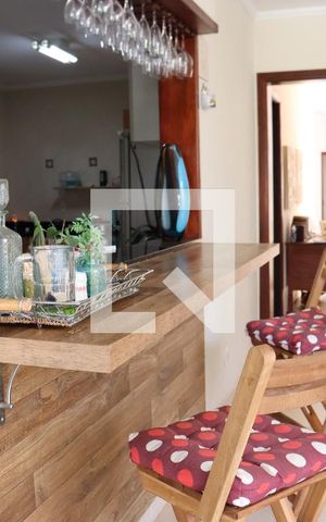 Casa à venda com 299m², 3 quartos e 4 vagas Casa à venda com 299m², 3 quartos e 4 vagasDetalhe da sala de jantar