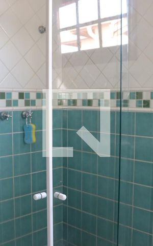 Casa à venda com 299m², 3 quartos e 4 vagas Casa à venda com 299m², 3 quartos e 4 vagasBanheiro 1