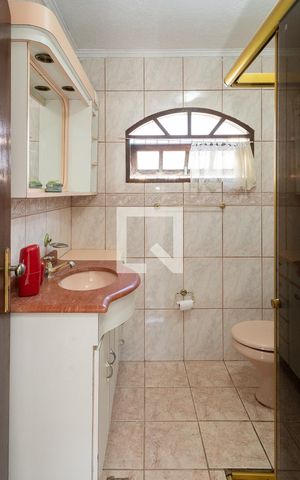 Casa à venda com 158m², 4 quartos e 2 vagas Casa à venda com 158m², 4 quartos e 2 vagasBanheiro - Suíte 2