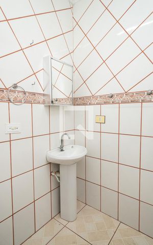 Casa à venda com 158m², 4 quartos e 2 vagas Casa à venda com 158m², 4 quartos e 2 vagasBanheiro de serviço