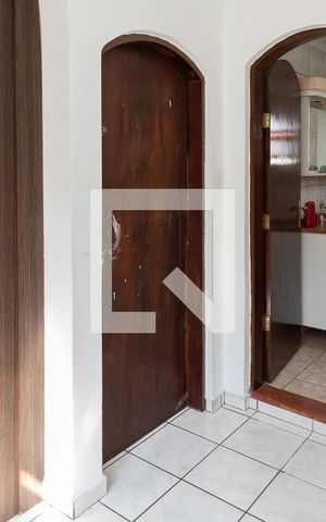 Casa à venda com 158m², 4 quartos e 2 vagas Casa à venda com 158m², 4 quartos e 2 vagasSuíte 2