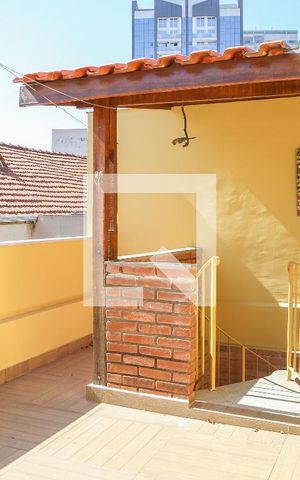 Casa de condomínio à venda com 168m², 4 quartos e 2 vagas Casa de condomínio à venda com 168m², 4 quartos e 2 vagasSótão