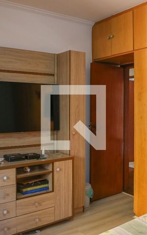 Casa de condomínio à venda com 168m², 4 quartos e 2 vagas Casa de condomínio à venda com 168m², 4 quartos e 2 vagasSuíte