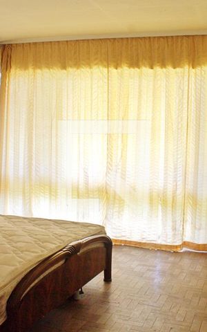 Casa à venda com 1500m², 5 quartos e NaN vagas Casa à venda com 1500m², 5 quartos e NaN vagasSuíte 2