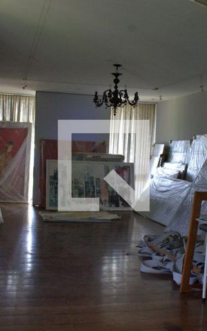 Casa à venda com 1500m², 5 quartos e NaN vagas Casa à venda com 1500m², 5 quartos e NaN vagasSala 8