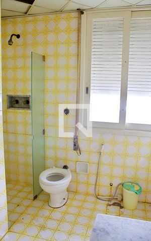 Casa à venda com 1500m², 5 quartos e NaN vagas Casa à venda com 1500m², 5 quartos e NaN vagasBanheiro da Suíte 1