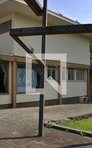 Casa à venda com 1500m², 5 quartos e NaN vagas Casa à venda com 1500m², 5 quartos e NaN vagasGaragem