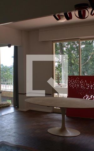 Casa à venda com 1500m², 5 quartos e NaN vagas Casa à venda com 1500m², 5 quartos e NaN vagasSala