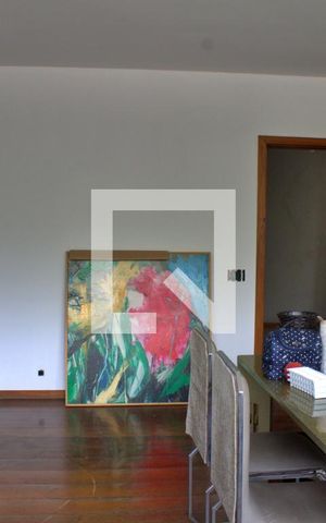 Casa à venda com 1500m², 5 quartos e NaN vagas Casa à venda com 1500m², 5 quartos e NaN vagasSala 5