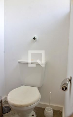 Casa à venda com 1500m², 5 quartos e NaN vagas Casa à venda com 1500m², 5 quartos e NaN vagasBanheiro