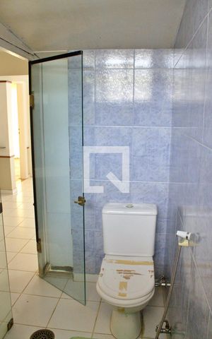 Casa à venda com 1500m², 5 quartos e NaN vagas Casa à venda com 1500m², 5 quartos e NaN vagasBanheiro da Suíte 2