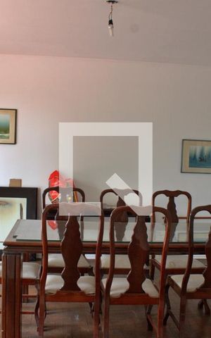 Casa à venda com 1500m², 5 quartos e NaN vagas Casa à venda com 1500m², 5 quartos e NaN vagasSala de Jantar