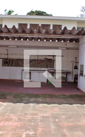 Casa à venda com 1500m², 5 quartos e NaN vagas Casa à venda com 1500m², 5 quartos e NaN vagasÁrea externa