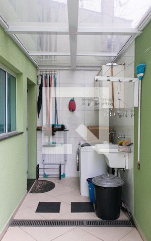Casa à venda com 120m², 3 quartos e 3 vagas Casa à venda com 120m², 3 quartos e 3 vagasÁrea de Serviço
