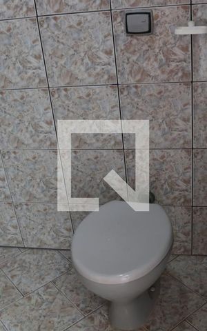 Casa à venda com 200m², 4 quartos e 2 vagasBanheiro da Suíte 1