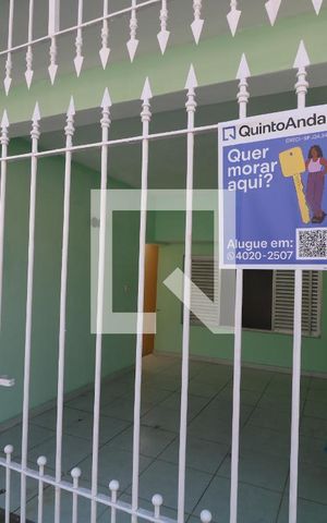 Casa para alugar com 100m², 2 quartos e 1 vagaFachada