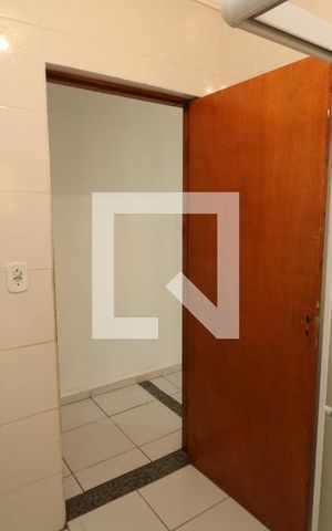 Casa para alugar com 100m², 2 quartos e 1 vagaBanheiro