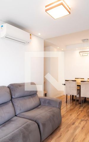 Apartamento à venda com 68m², 2 quartos e 1 vaga Apartamento à venda com 68m², 2 quartos e 1 vagaSala