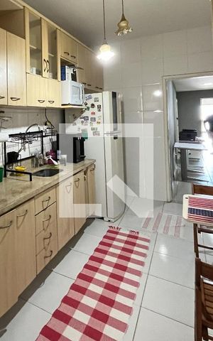 Apartamento à venda com 170m², 3 quartos e 3 vagas Apartamento à venda com 170m², 3 quartos e 3 vagasCozinha