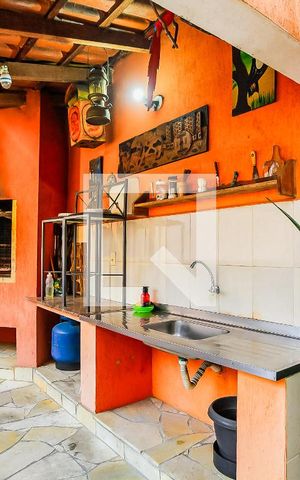 Casa à venda com 350m², 4 quartos e 3 vagas Casa à venda com 350m², 4 quartos e 3 vagasÁrea de Lazer - Churrasqueira