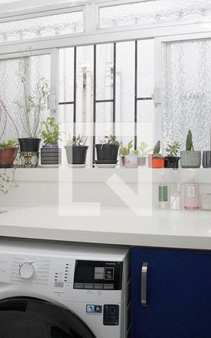 Apartamento à venda com 74m², 3 quartos e 1 vagaÁrea de Serviço