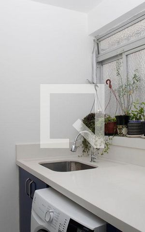 Apartamento à venda com 74m², 3 quartos e 1 vagaÁrea de Serviço