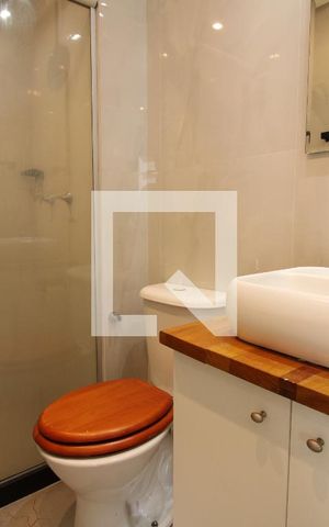 Apartamento à venda com 48m², 2 quartos e 1 vagaBanheiro Social
