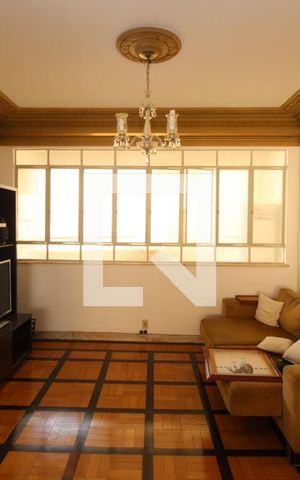 Apartamento à venda com 290m², 5 quartos e 1 vagaSala 