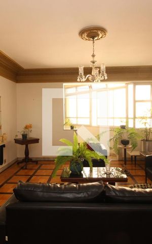 Apartamento à venda com 290m², 5 quartos e 1 vagaSala 