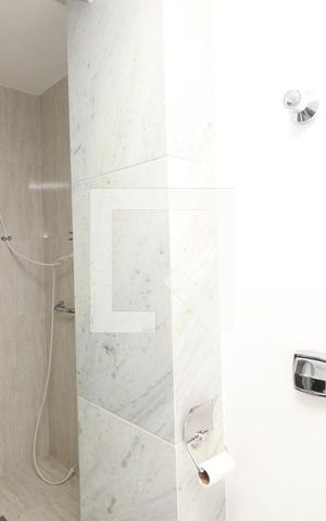 Apartamento à venda com 290m², 5 quartos e 1 vagaBanheiro 