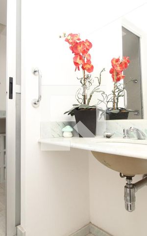 Apartamento à venda com 290m², 5 quartos e 1 vagaBanheiro 