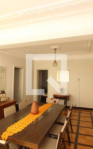 Apartamento à venda com 290m², 5 quartos e 1 vagaSala 