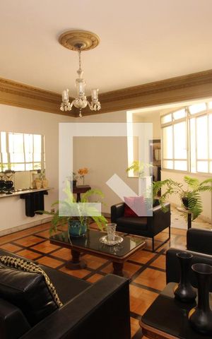 Apartamento à venda com 290m², 5 quartos e 1 vagaSala 