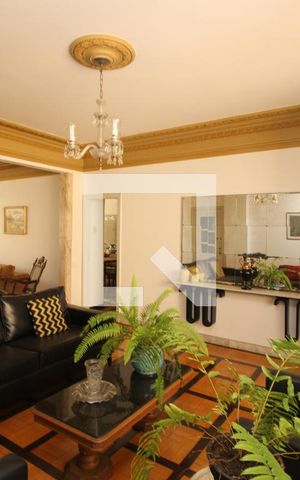 Apartamento à venda com 290m², 5 quartos e 1 vagaSala 