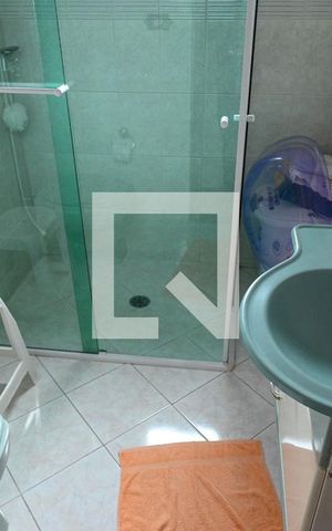 Casa à venda com 165m², 3 quartos e 2 vagas Casa à venda com 165m², 3 quartos e 2 vagasBanheiro Social 1