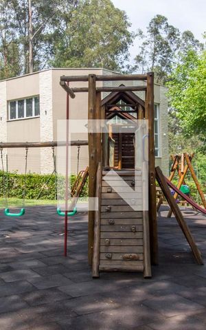 Casa à venda com 645m², 7 quartos e 3 vagasÁrea comum - Playground