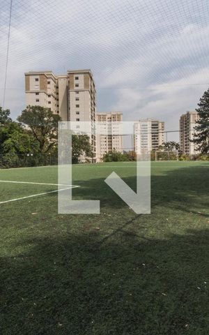 Casa à venda com 645m², 7 quartos e 3 vagasQuadra Esportiva