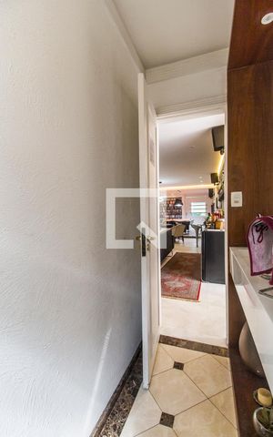 Casa à venda com 645m², 7 quartos e 3 vagas Casa à venda com 645m², 7 quartos e 3 vagasLavabo