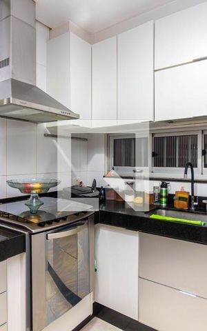Apartamento à venda com 200m², 4 quartos e 2 vagas Apartamento à venda com 200m², 4 quartos e 2 vagasCozinha
